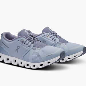 NWT On Cloud 5 running shoe